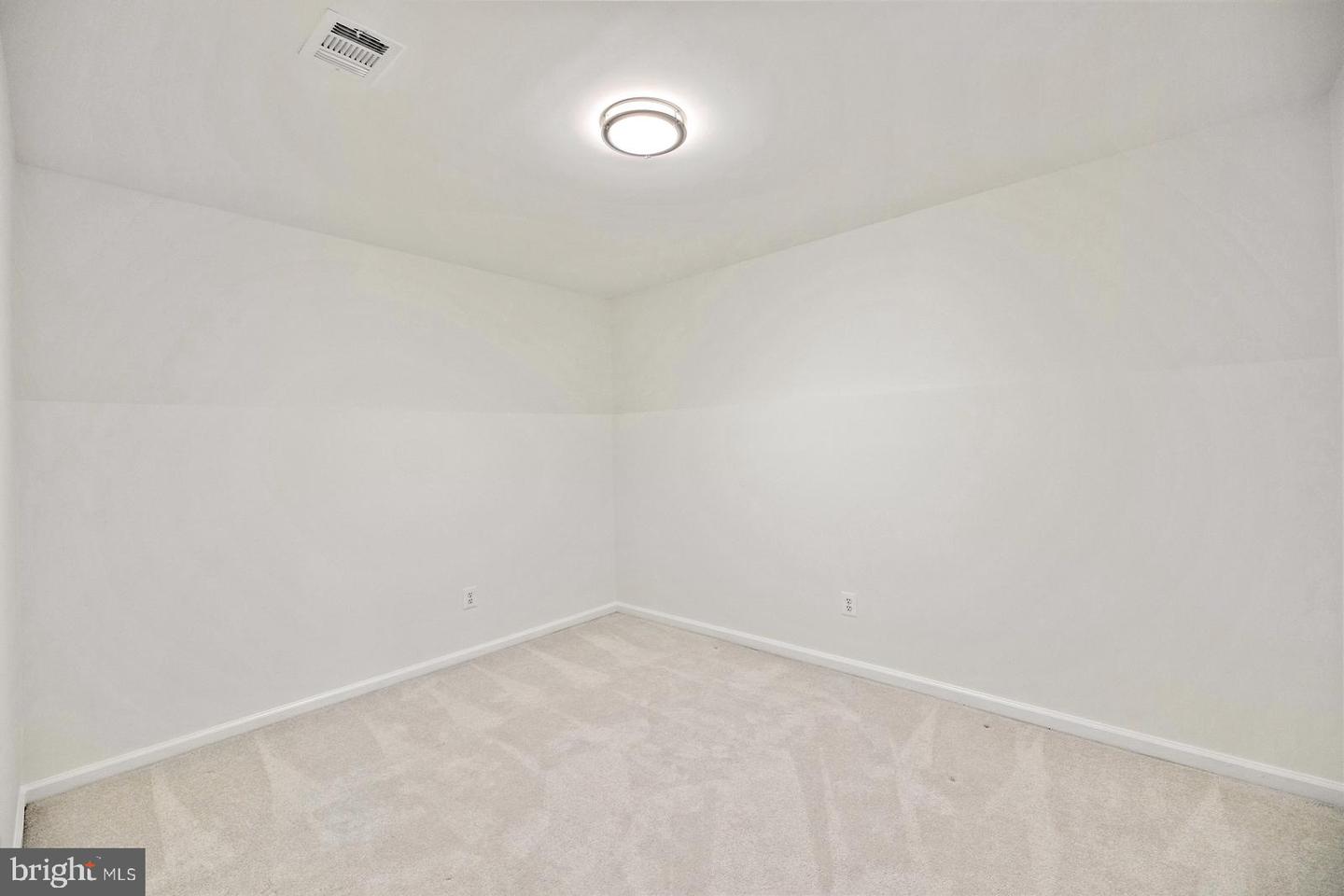 3110 White Daisy Pl