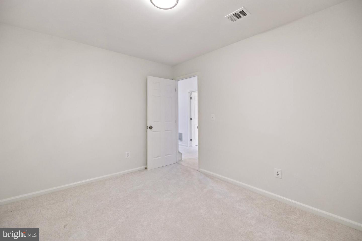 3110 White Daisy Pl