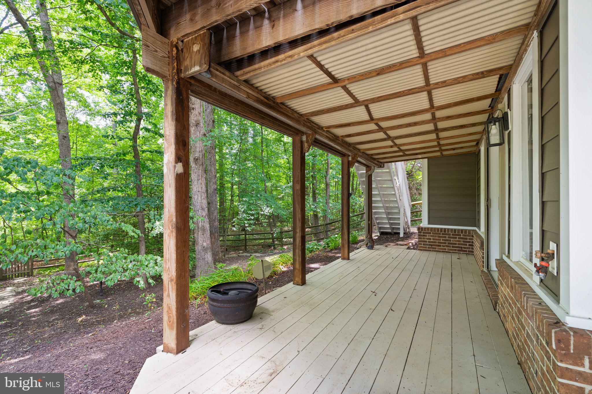 11301 Bright Pond Ln