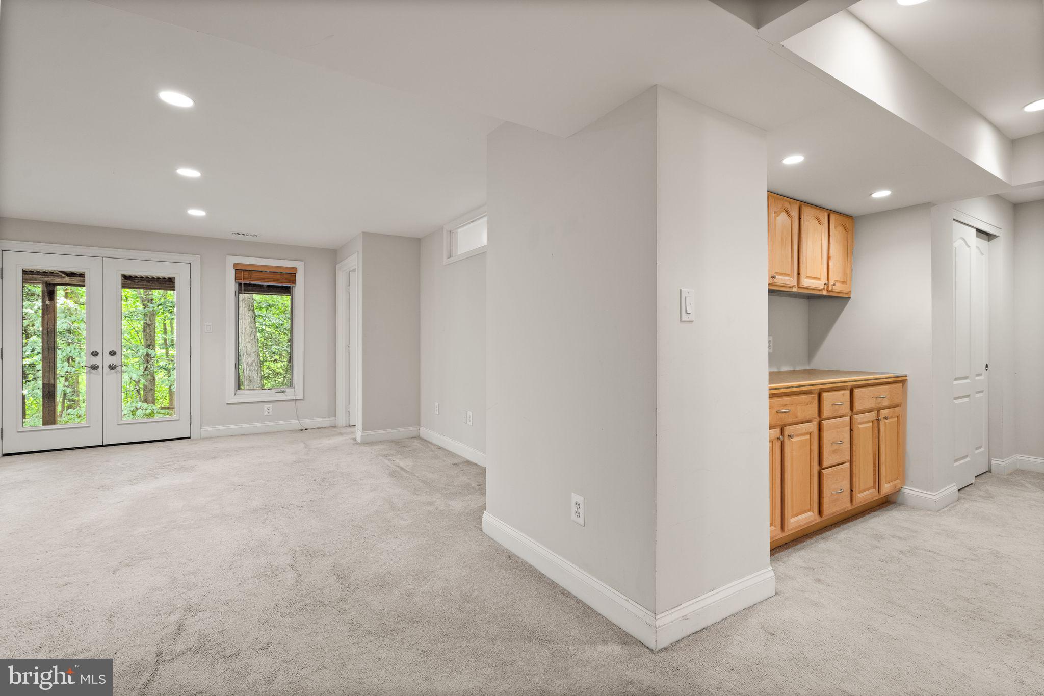 11301 Bright Pond Ln