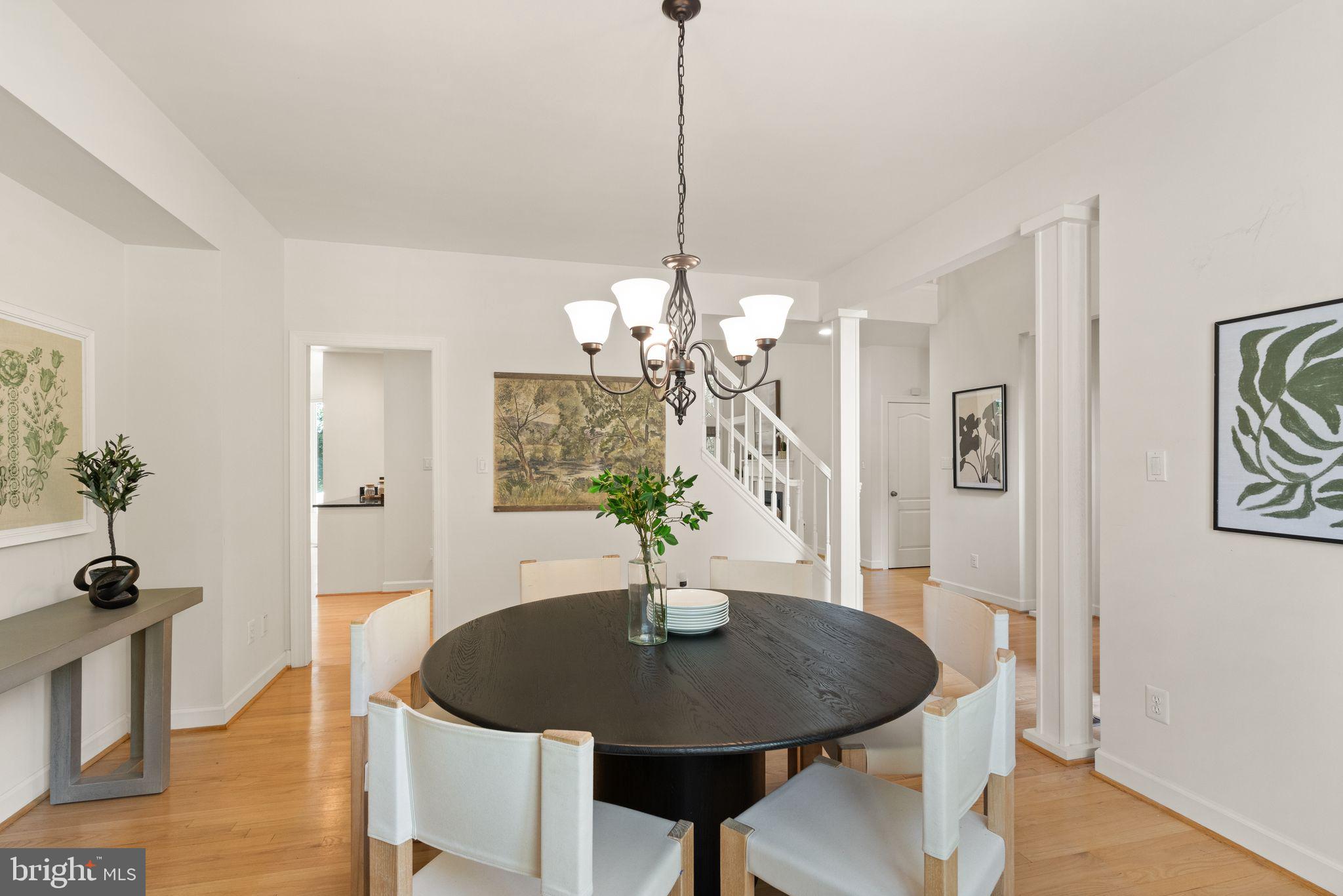 11301 Bright Pond Ln