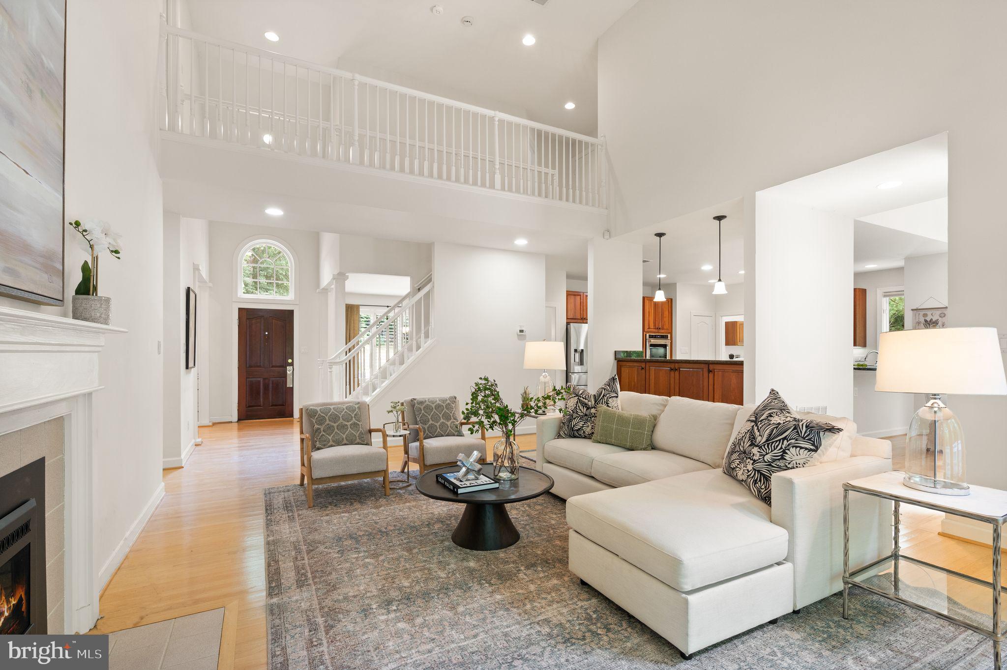 11301 Bright Pond Ln