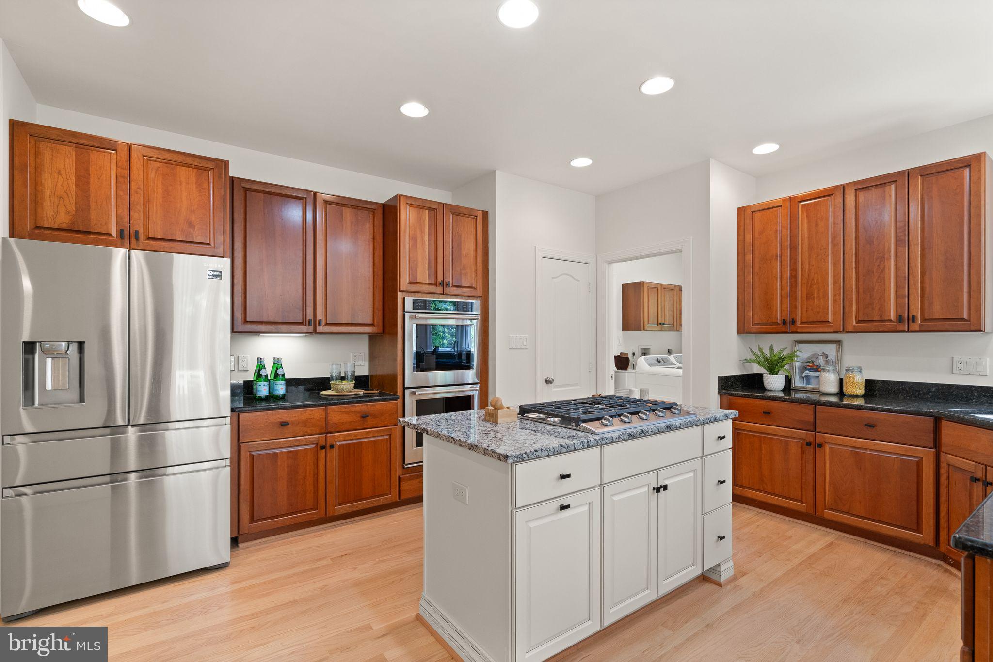 11301 Bright Pond Ln