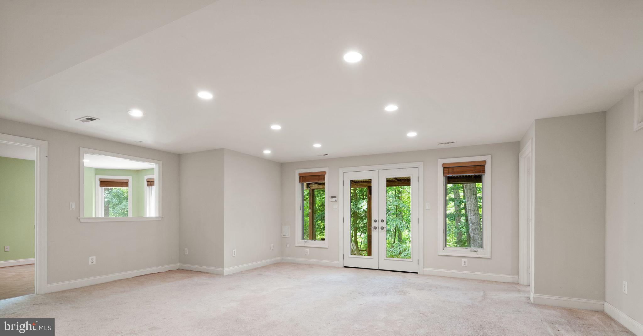 11301 Bright Pond Ln