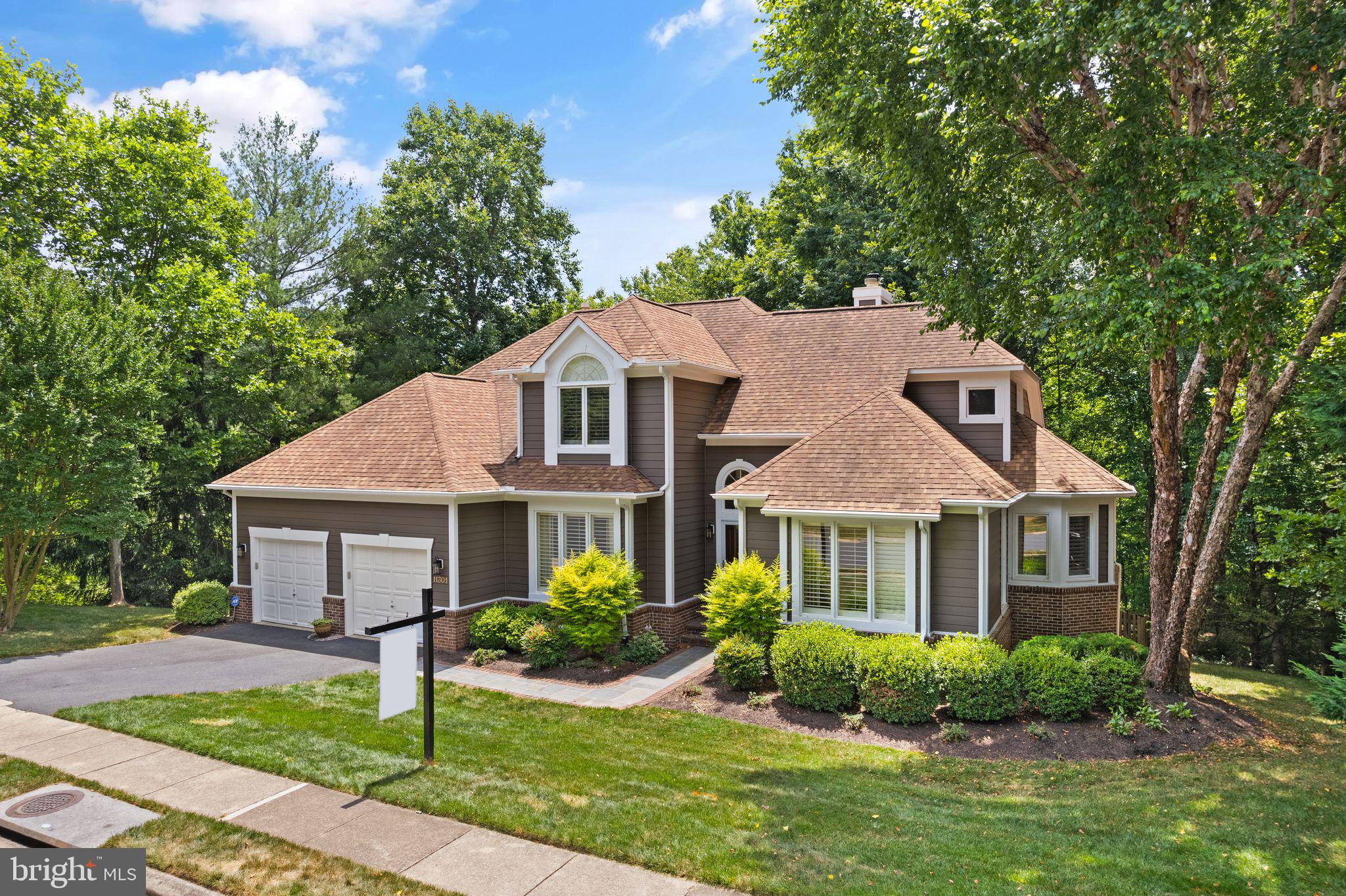 11301 Bright Pond Ln