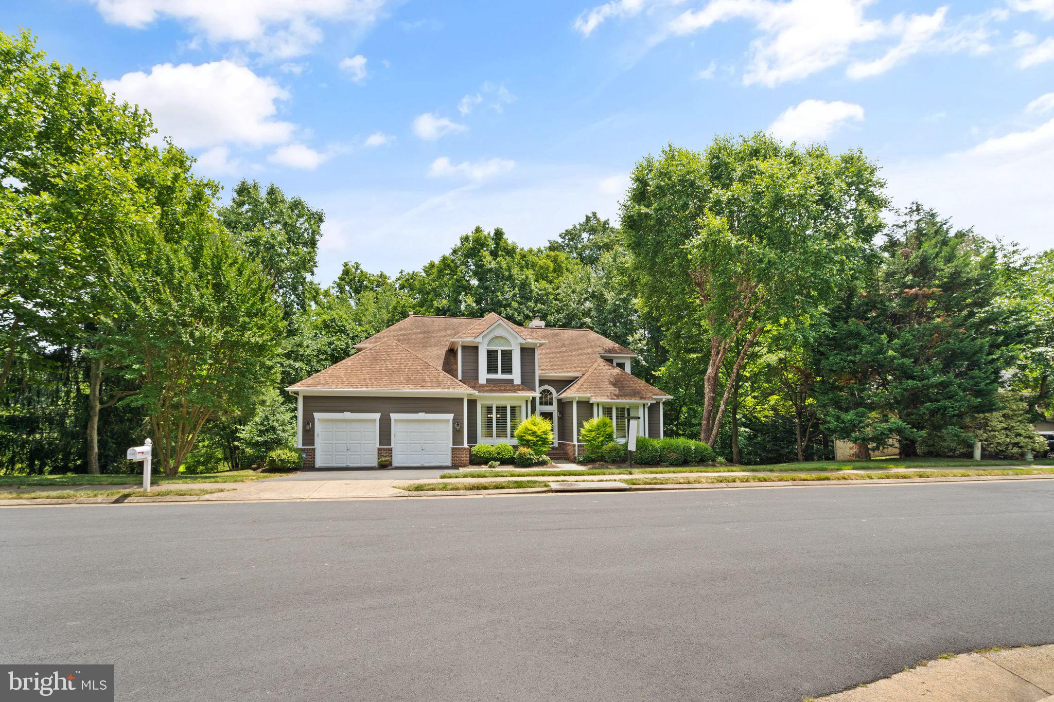 11301 Bright Pond Ln