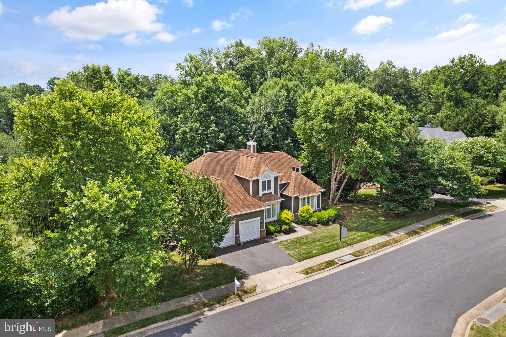 11301 Bright Pond Ln