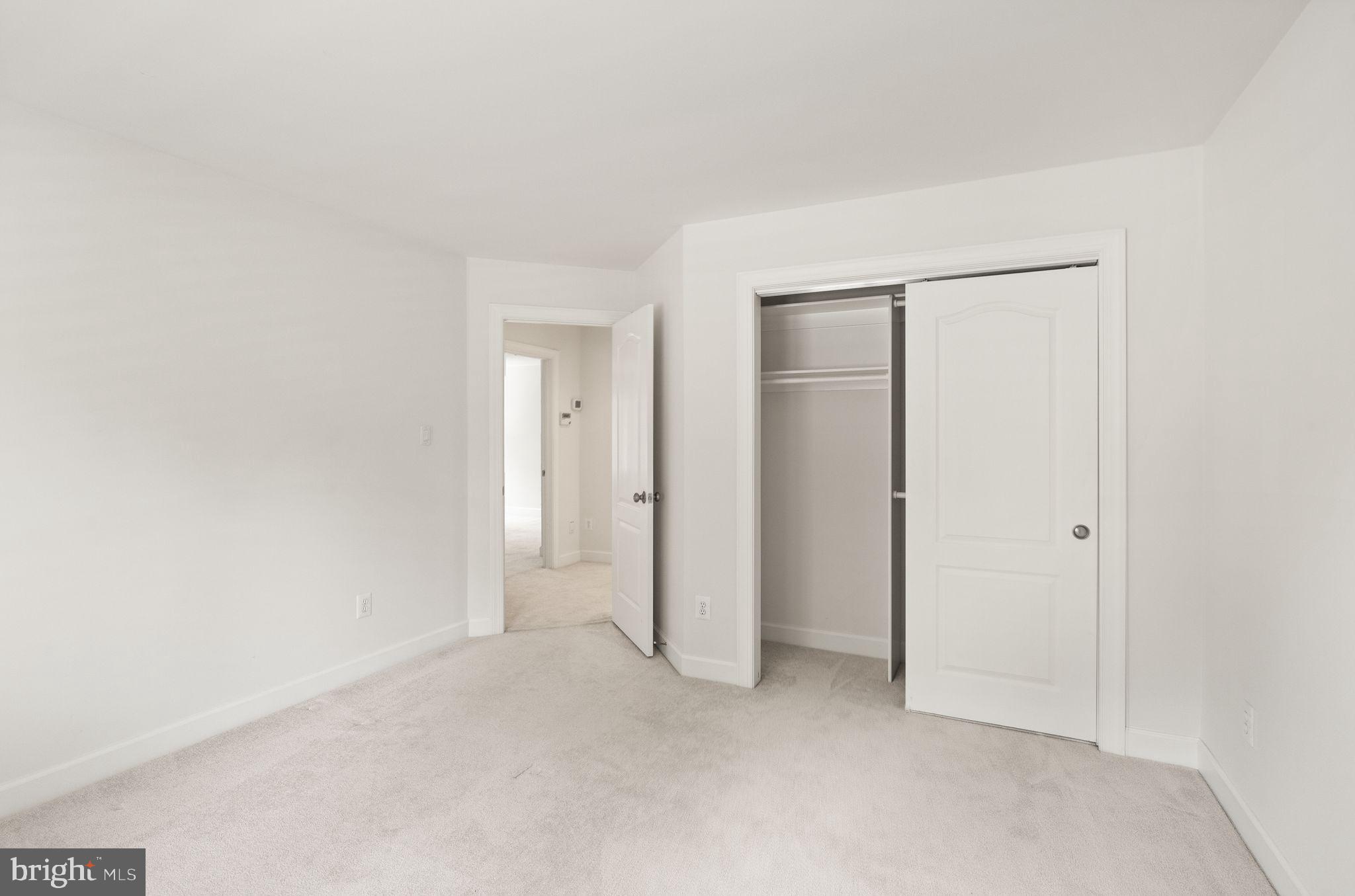 11301 Bright Pond Ln