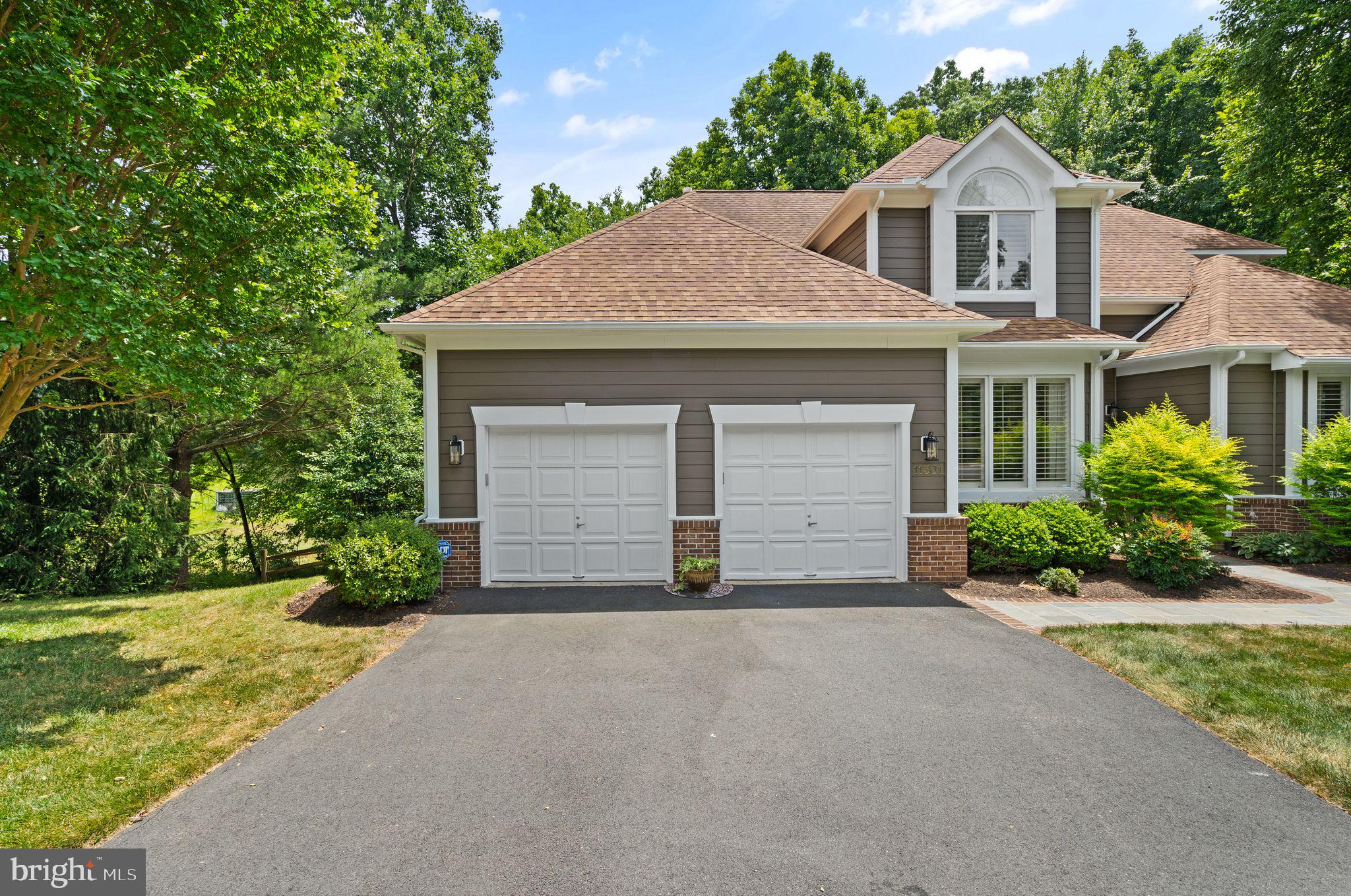 11301 Bright Pond Ln