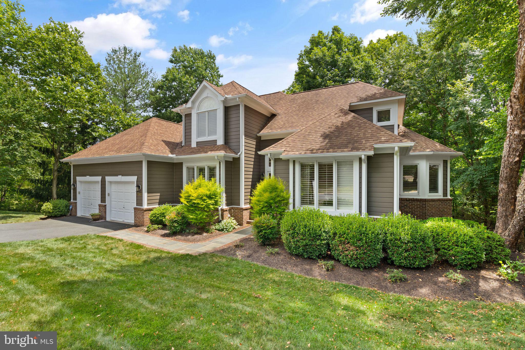 11301 Bright Pond Ln