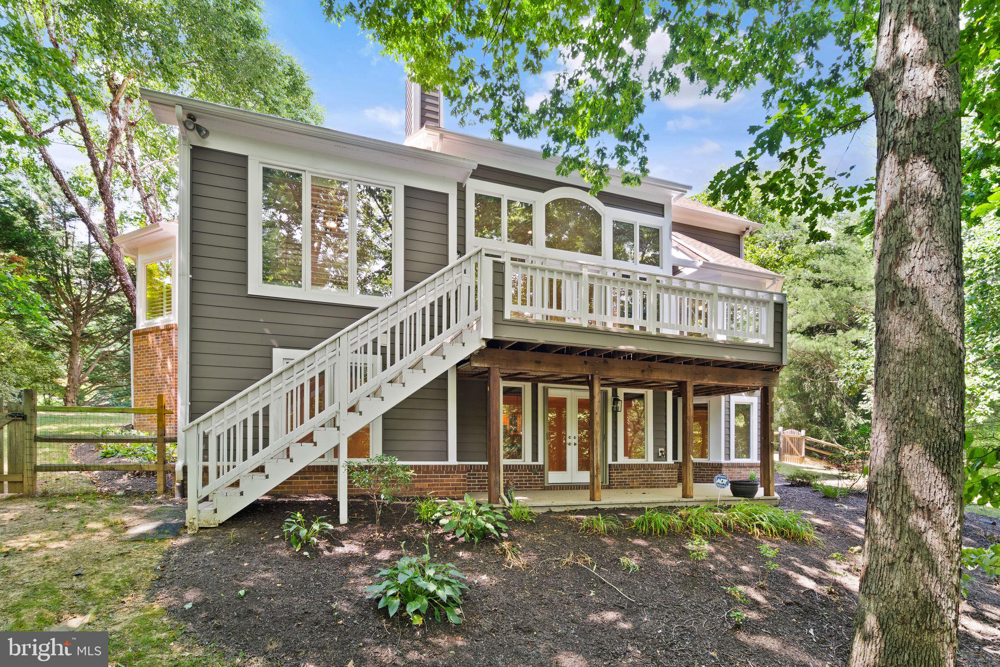 11301 Bright Pond Ln