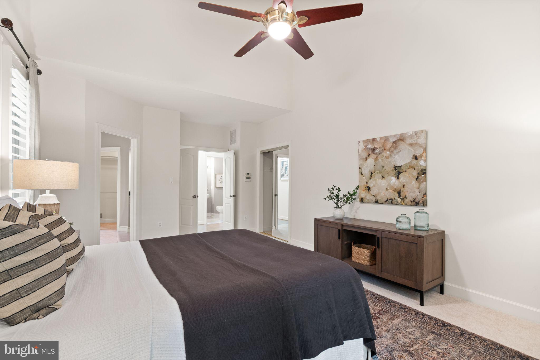 11301 Bright Pond Ln