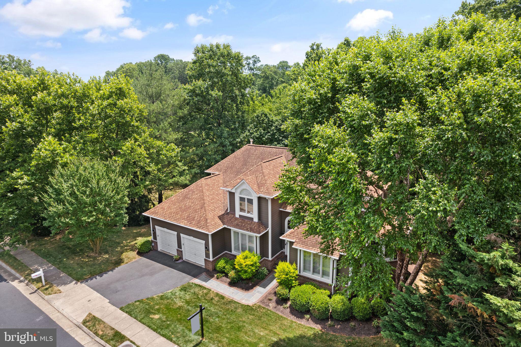 11301 Bright Pond Ln