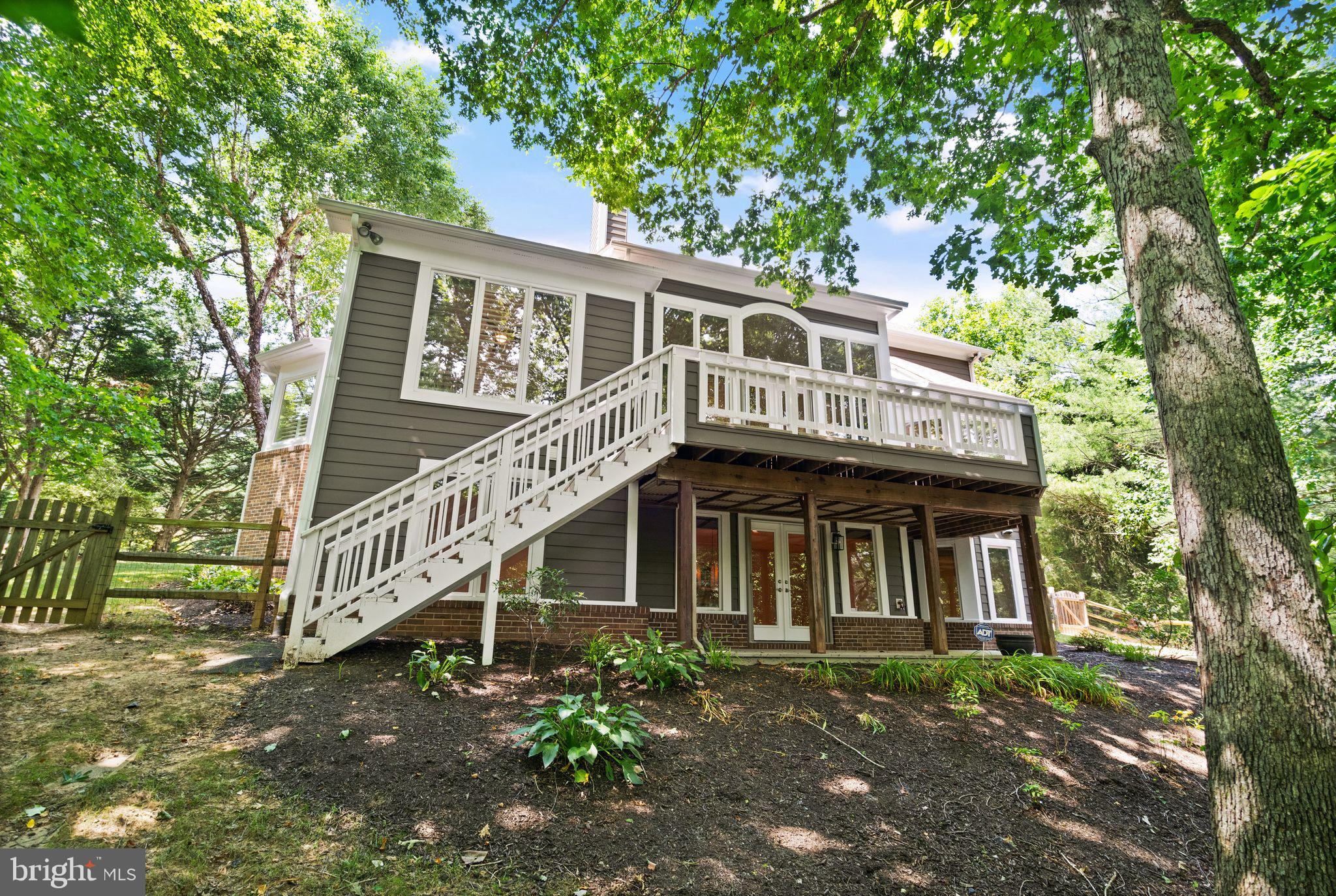 11301 Bright Pond Ln