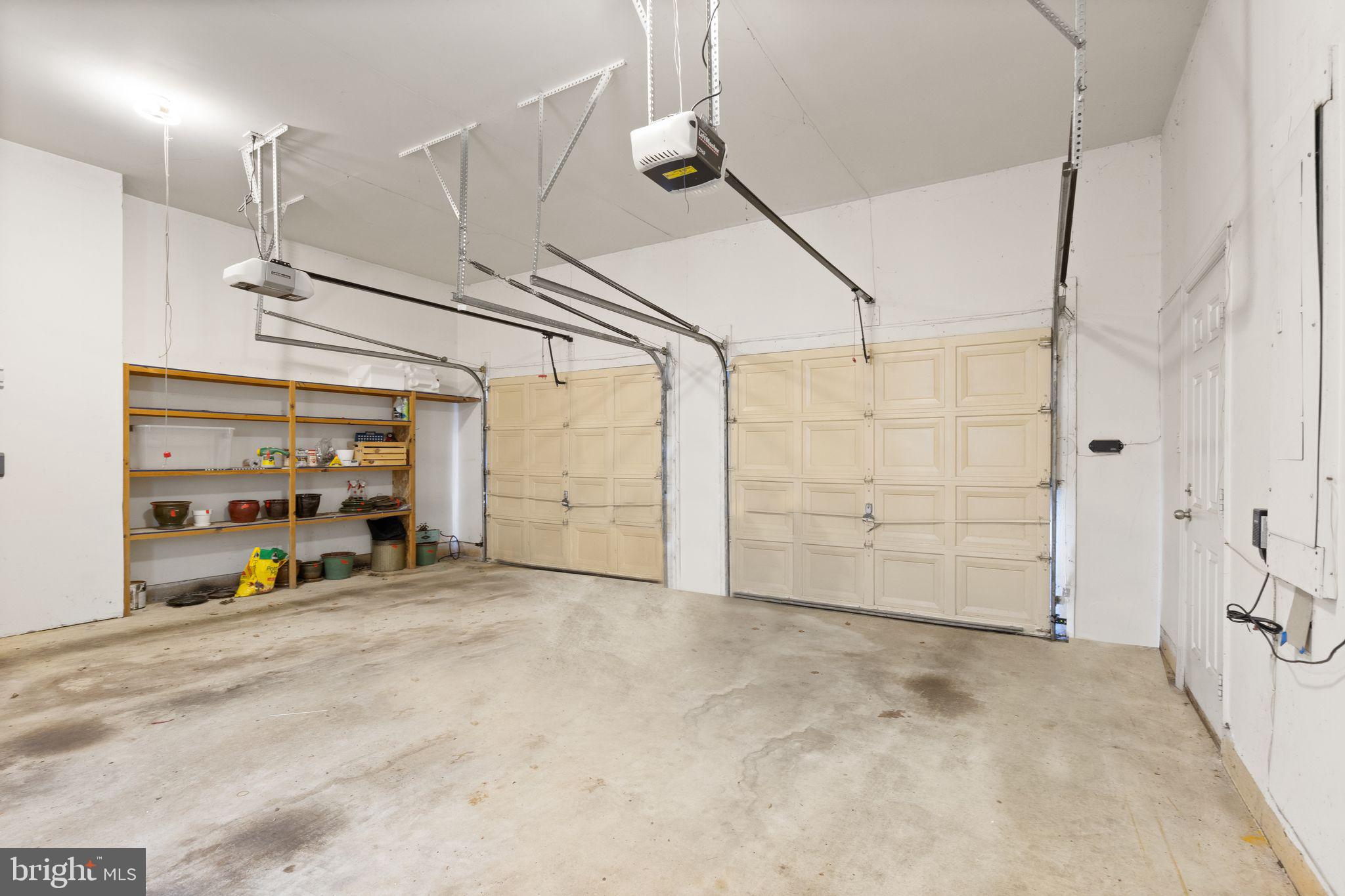 11301 Bright Pond Ln