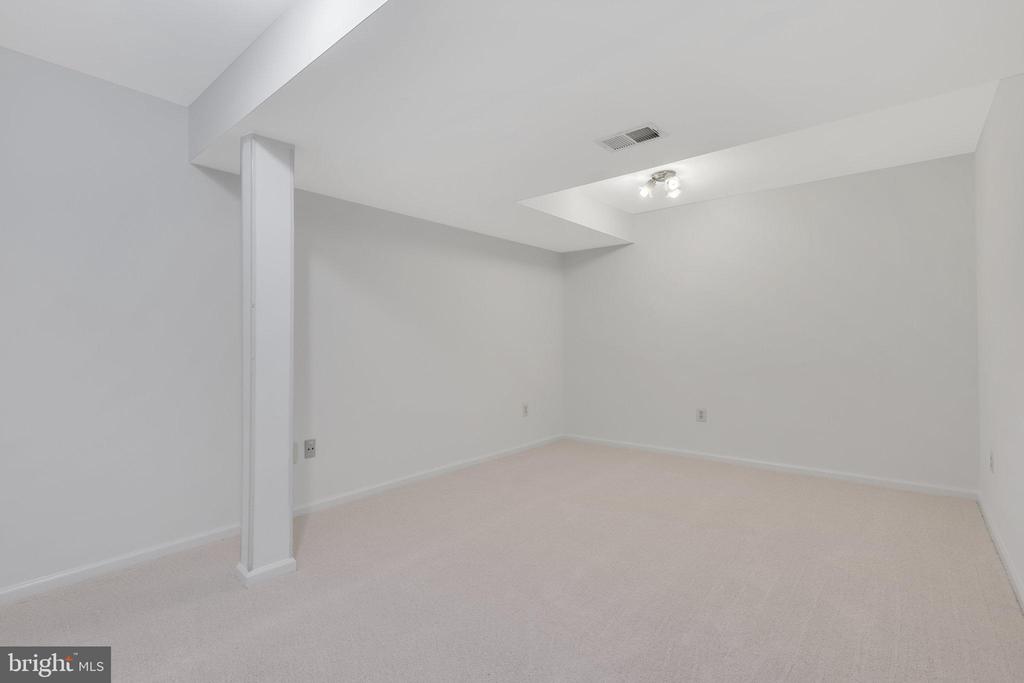 12901 Tarragon Ct