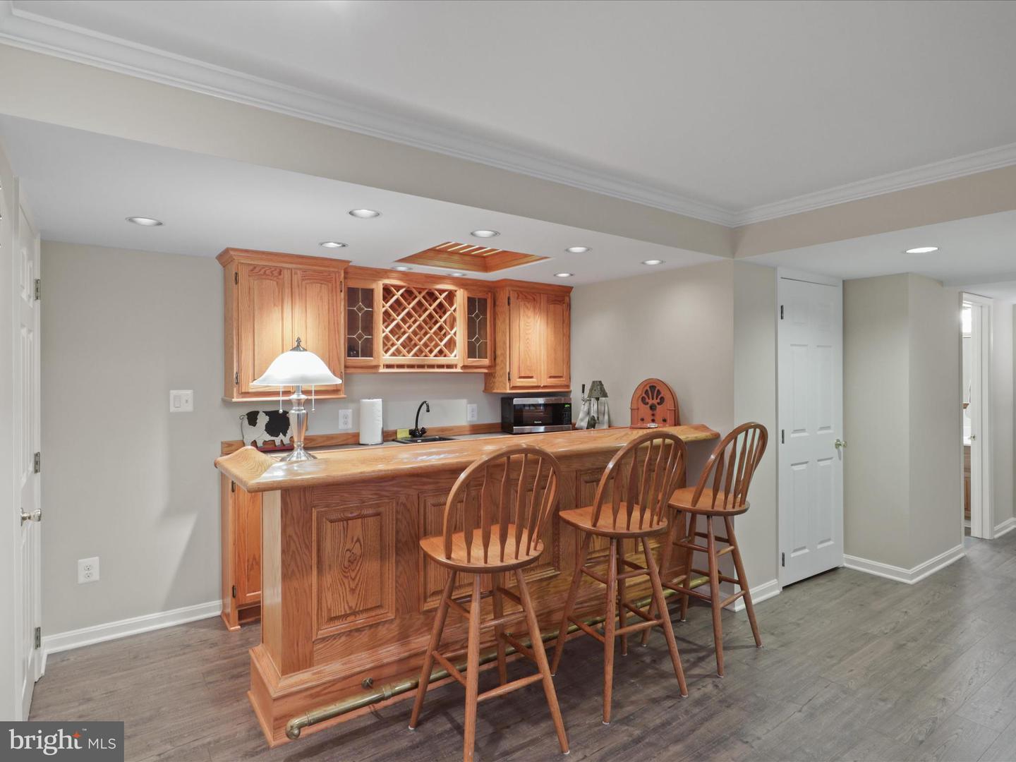 5200 Honeysuckle Ct