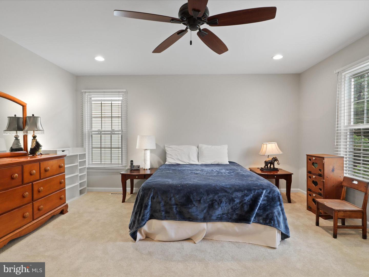 5200 Honeysuckle Ct