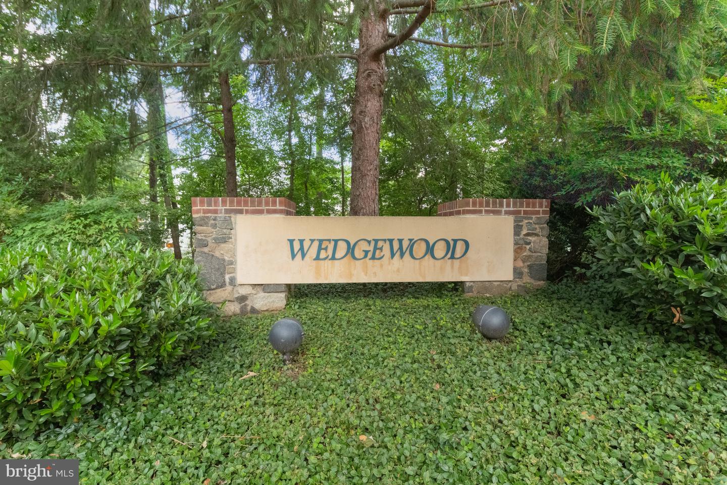 1318 Wedgewood Manor Way
