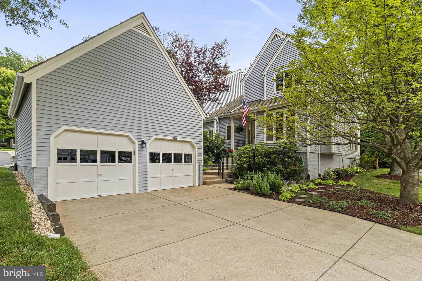 1318 Wedgewood Manor Way