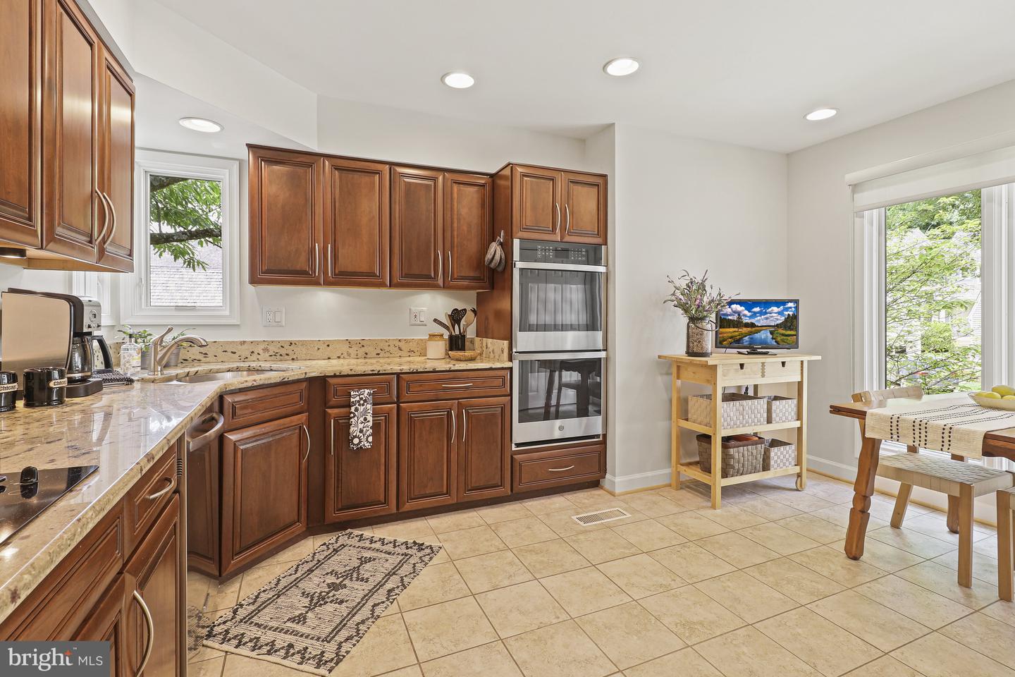 1318 Wedgewood Manor Way