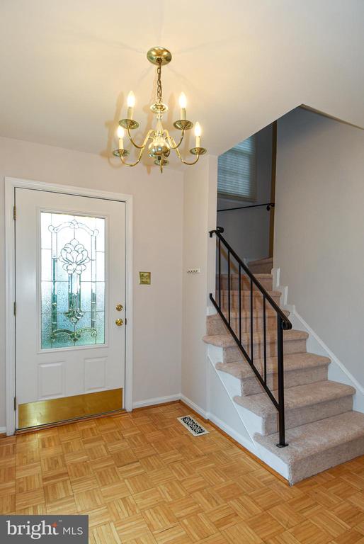 9910 Longford Ct