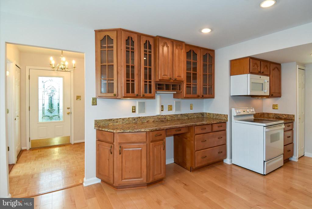 9910 Longford Ct