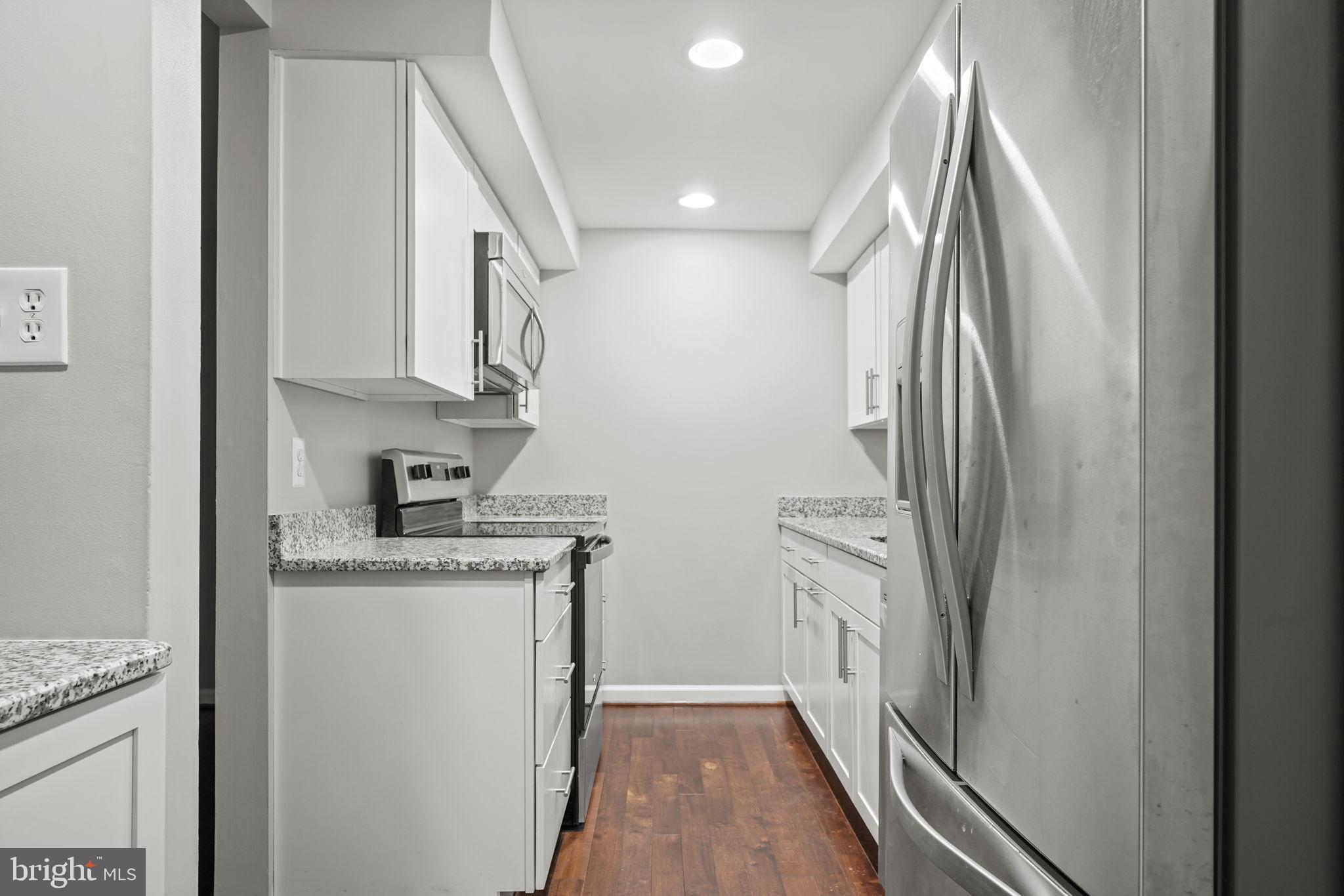5863 JACKSONS OAK CT
