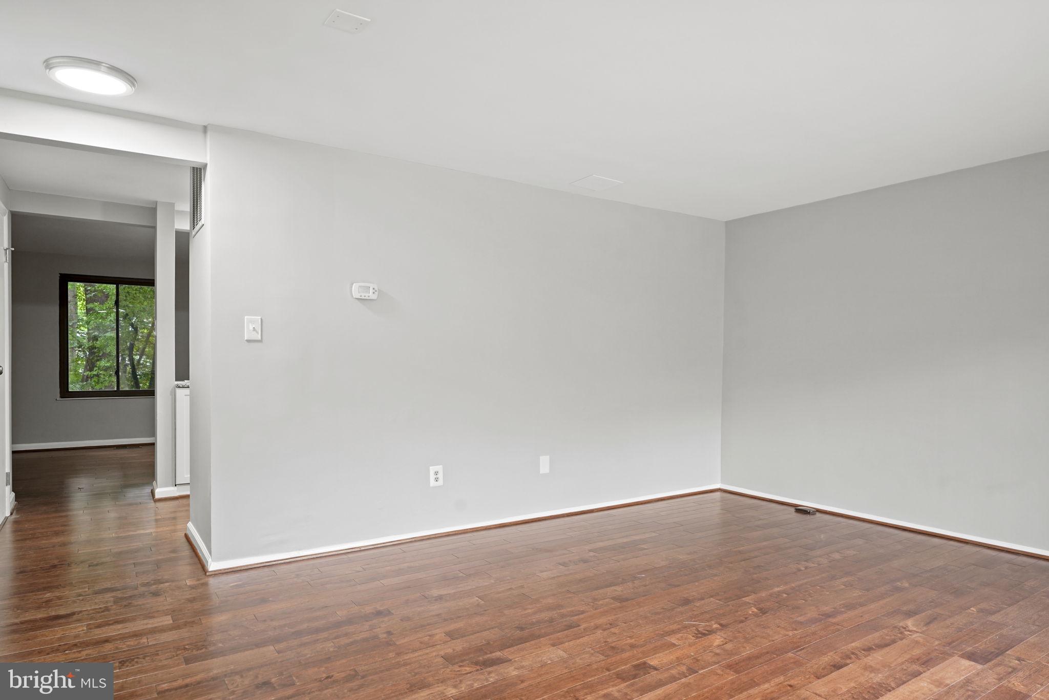 5863 JACKSONS OAK CT