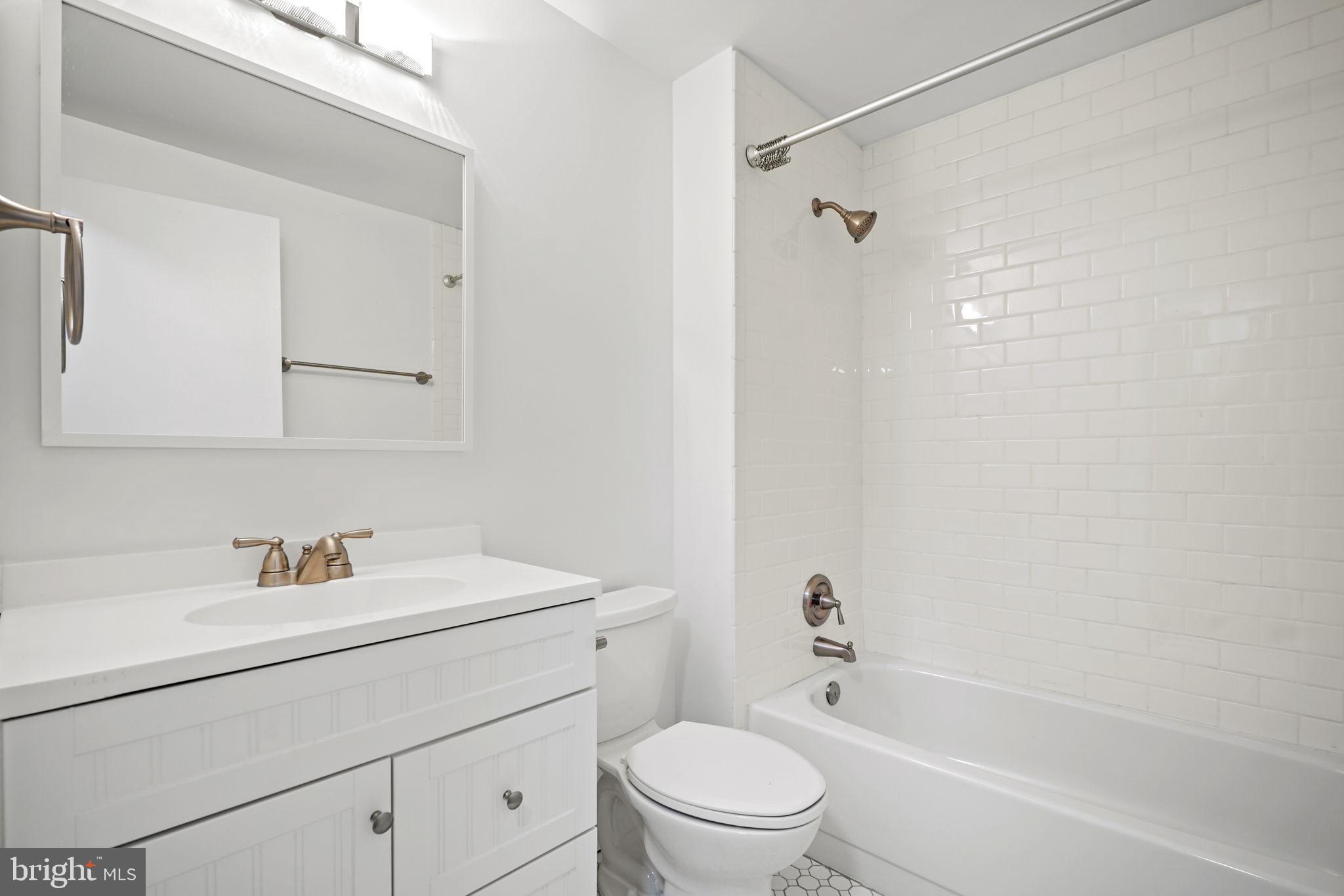 5863 JACKSONS OAK CT