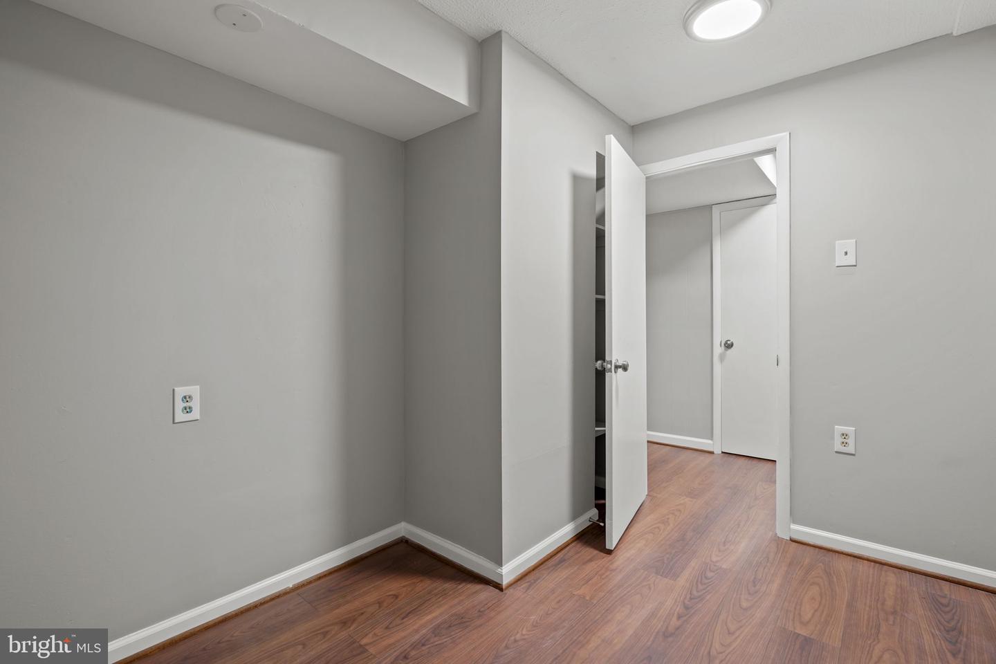 5863 JACKSONS OAK CT