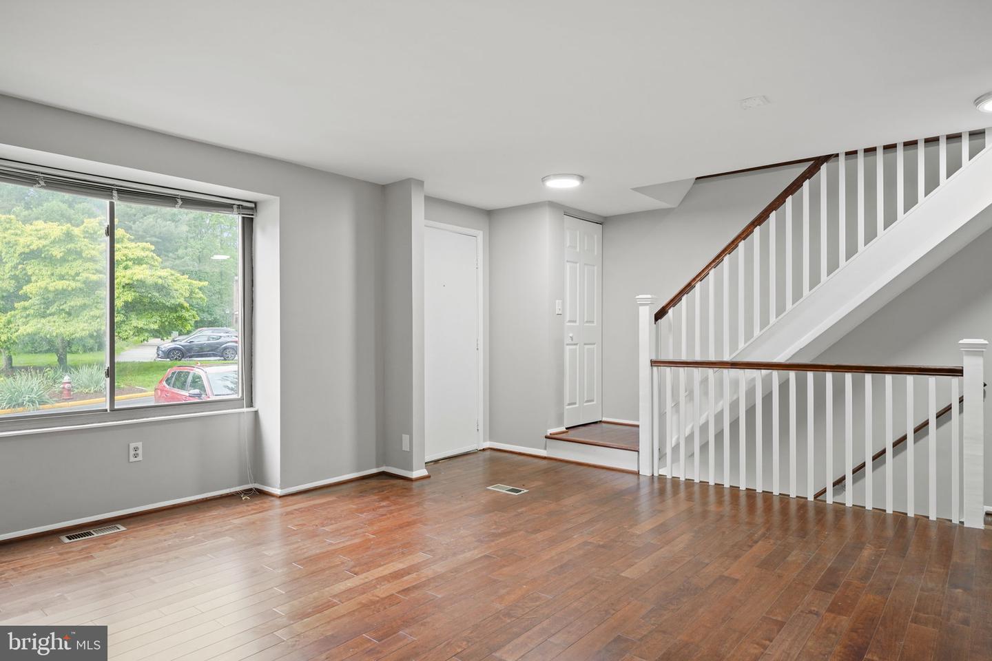5863 JACKSONS OAK CT