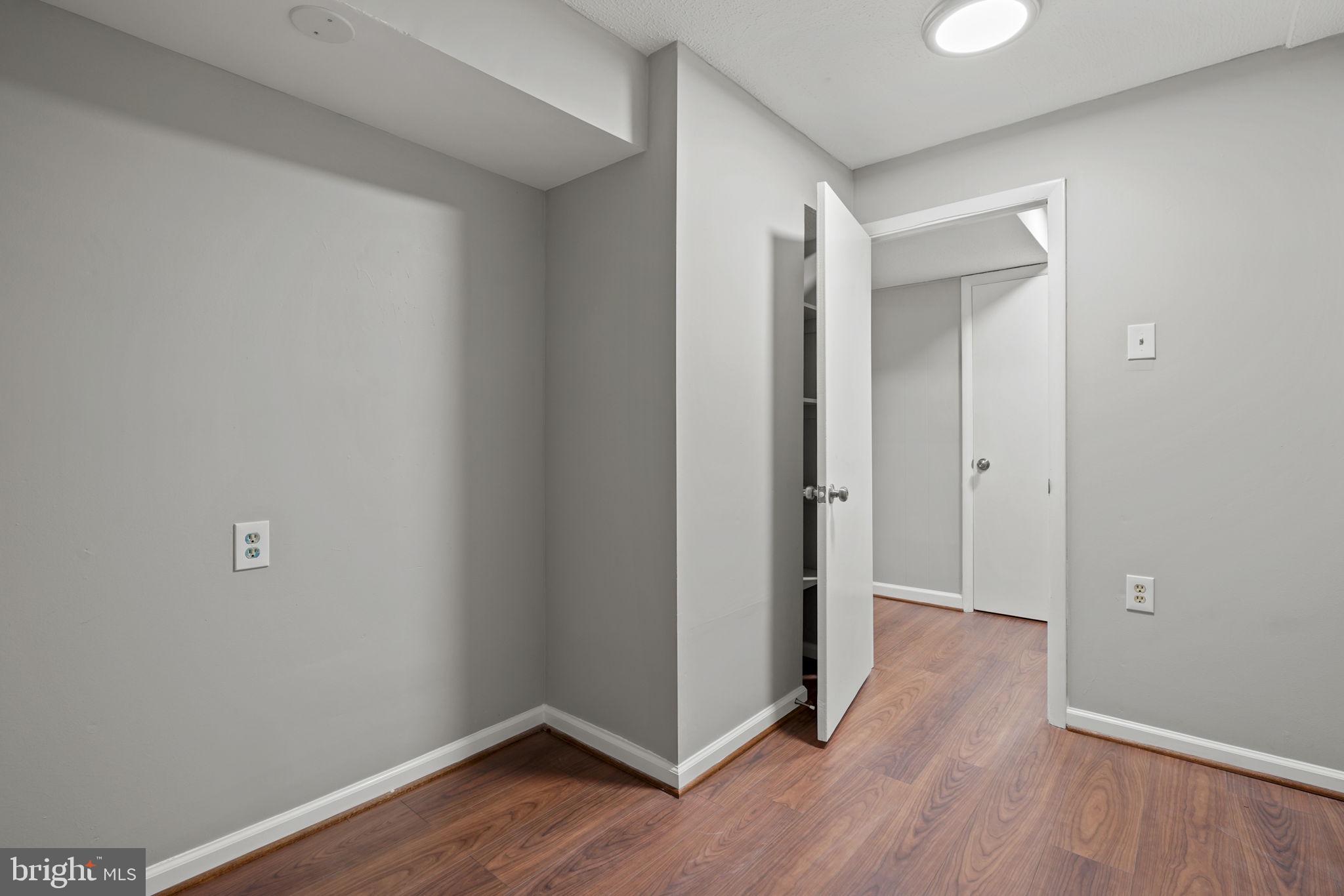 5863 JACKSONS OAK CT