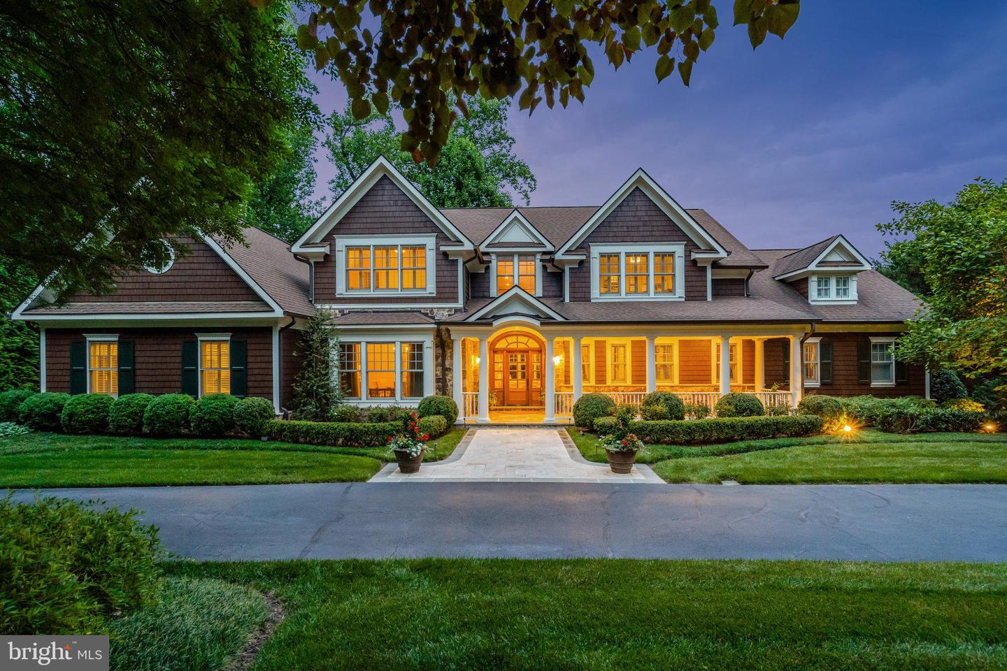 835 Whann Ave
