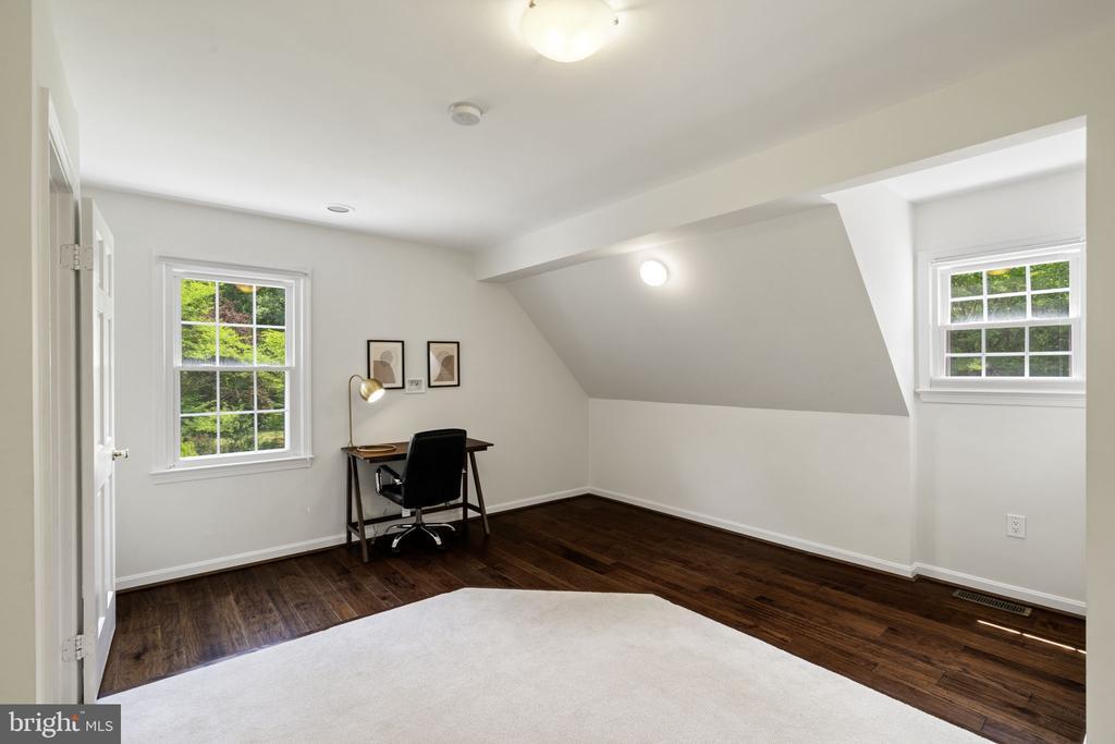 5051 Rapidan Pl