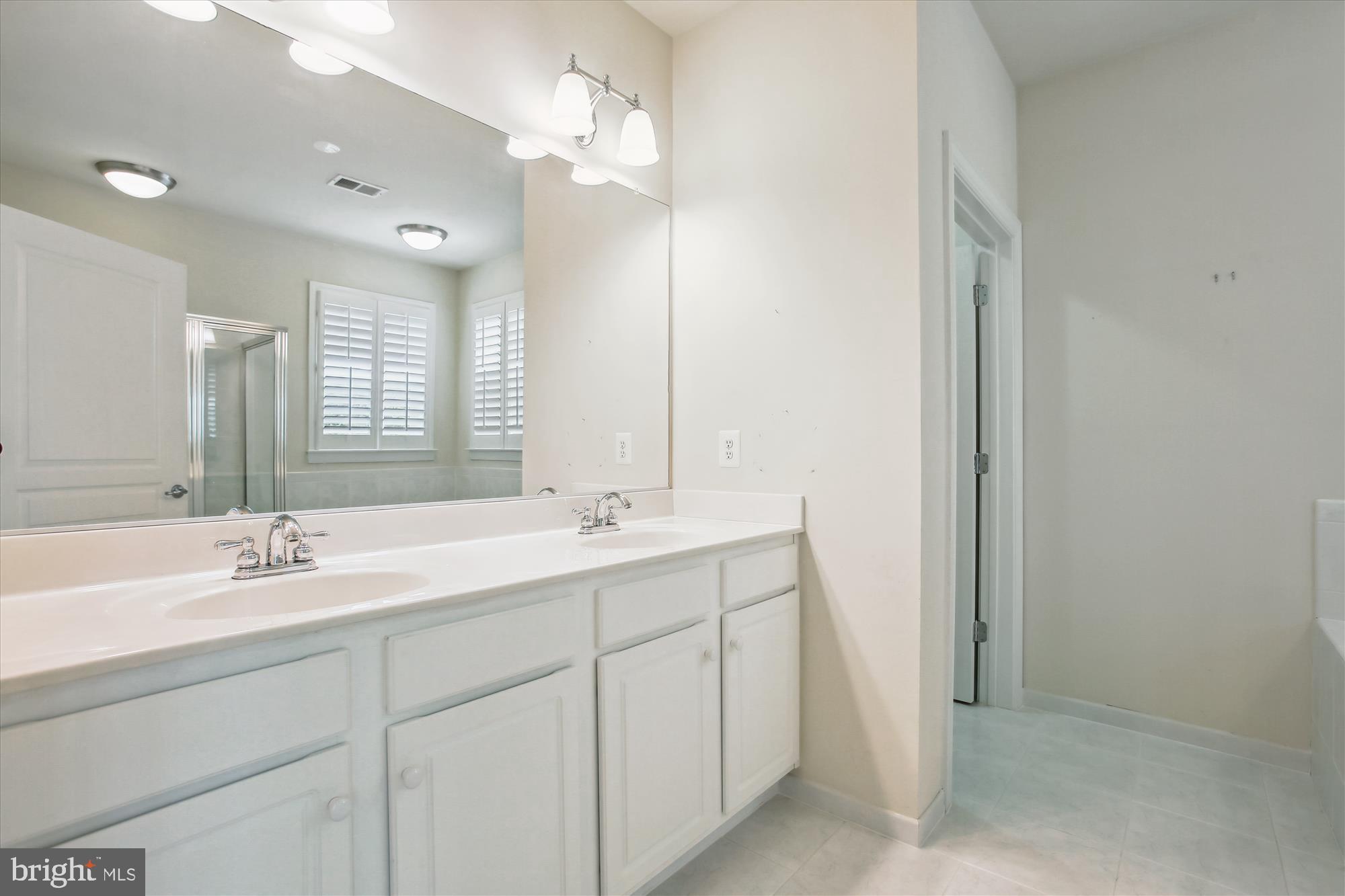 7880 Rolling Woods Ct #305