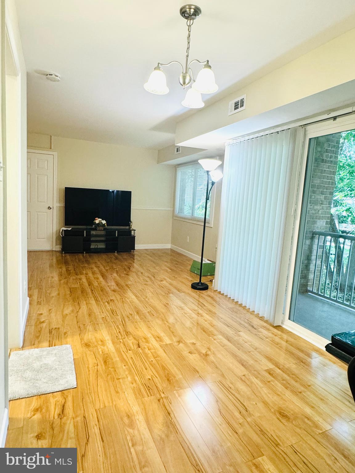2906 Kings Chapel Rd #8