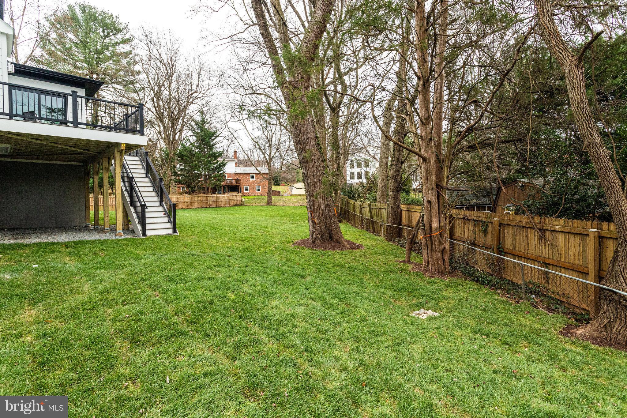 1952 Foxhall Rd