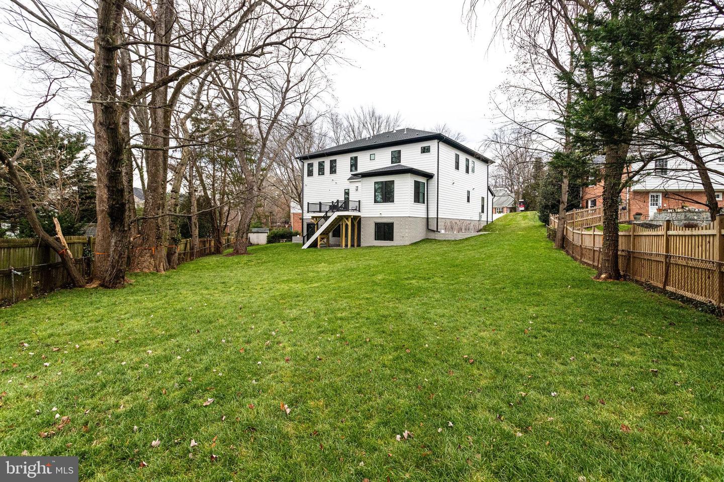 1952 Foxhall Rd