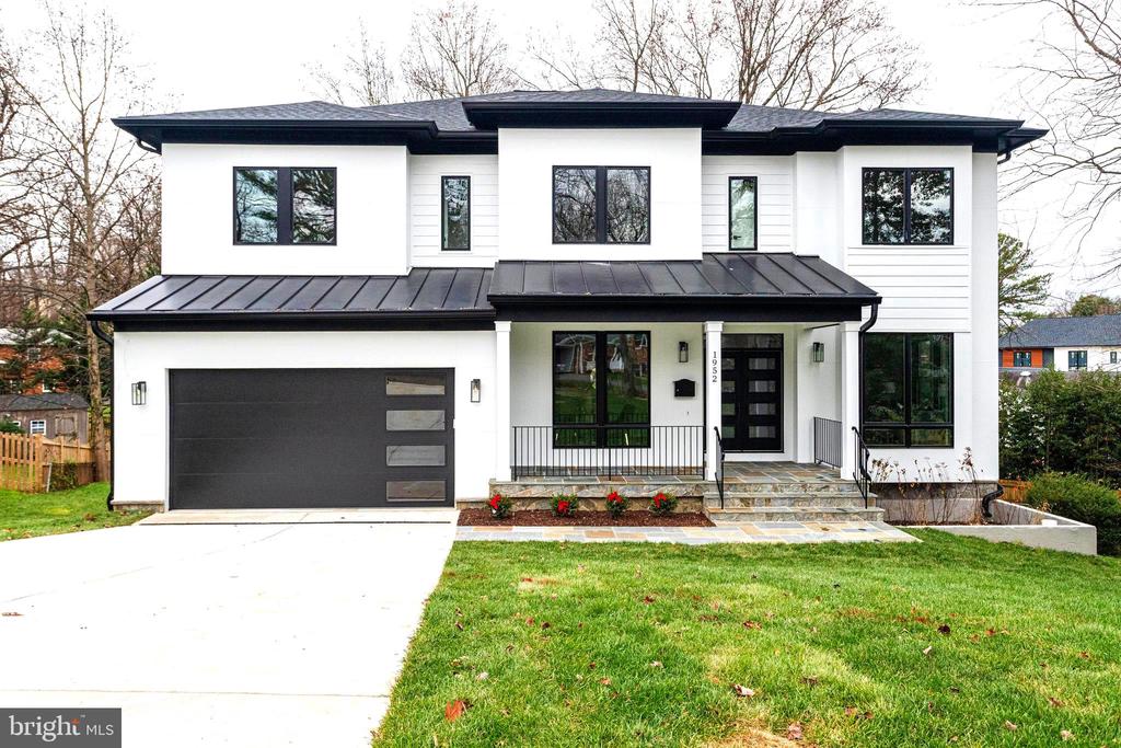 1952 Foxhall Rd