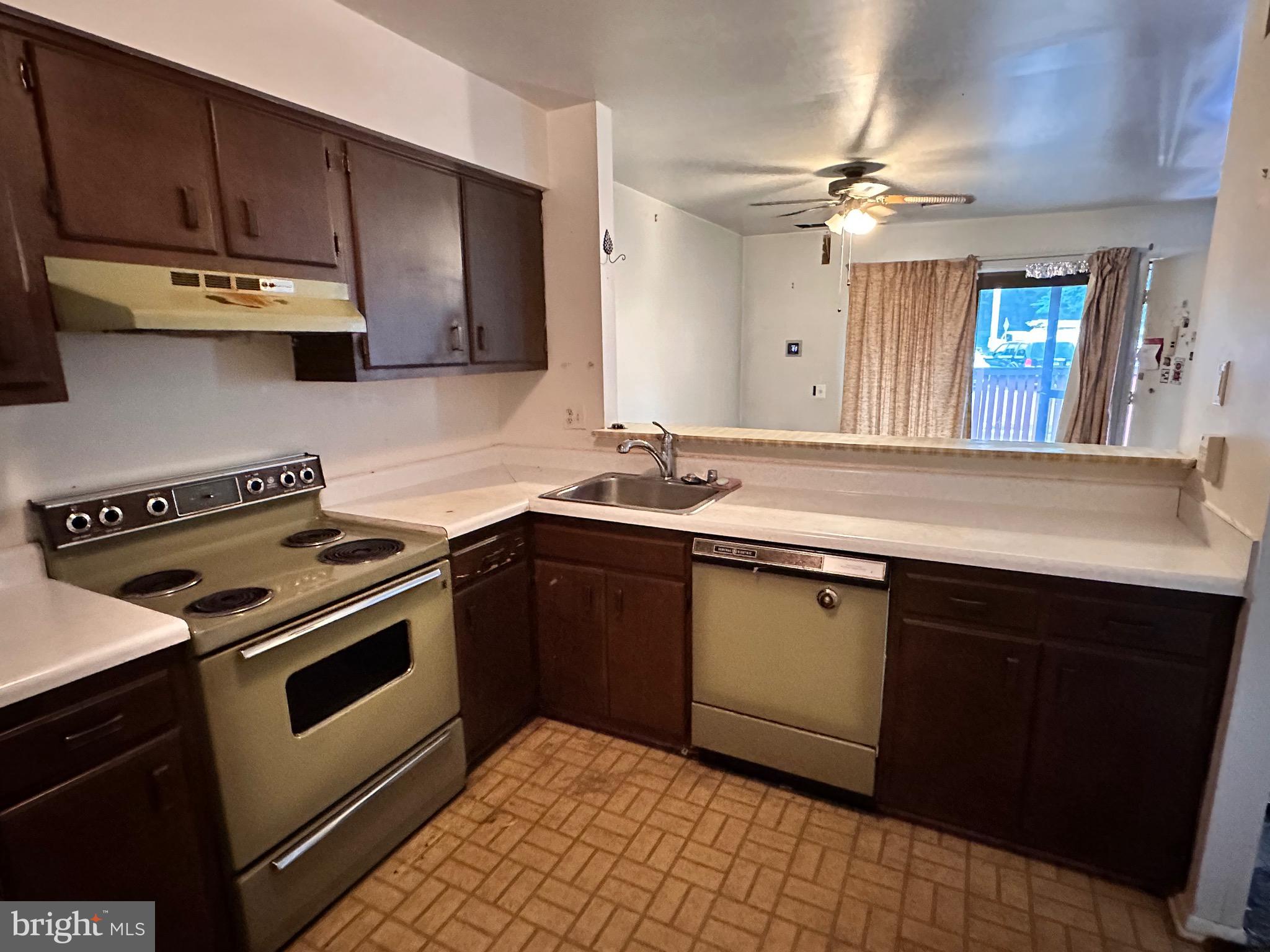 3861 el Camino Pl #1