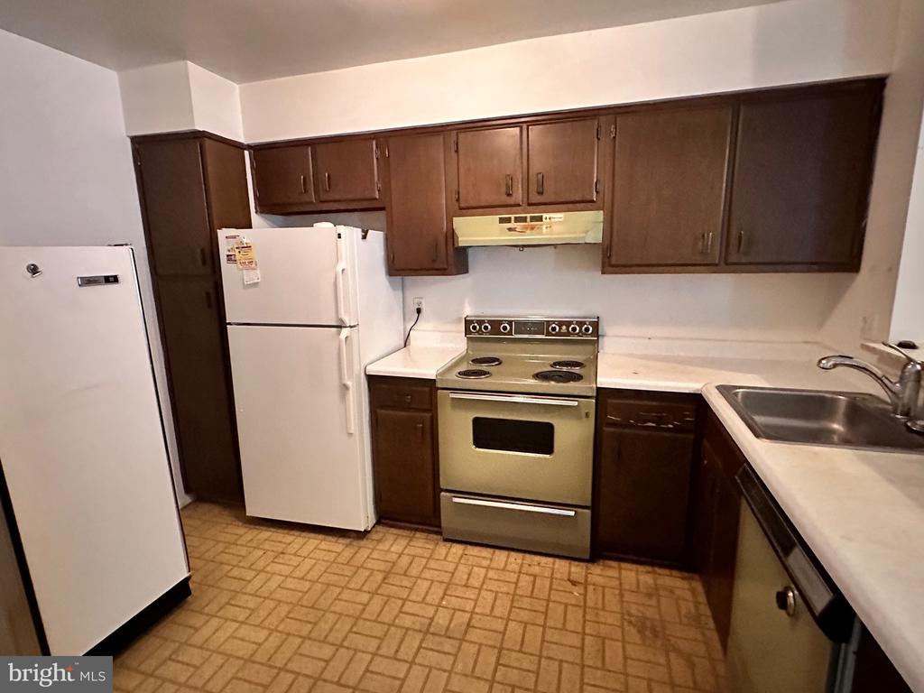 3861 el Camino Pl #1