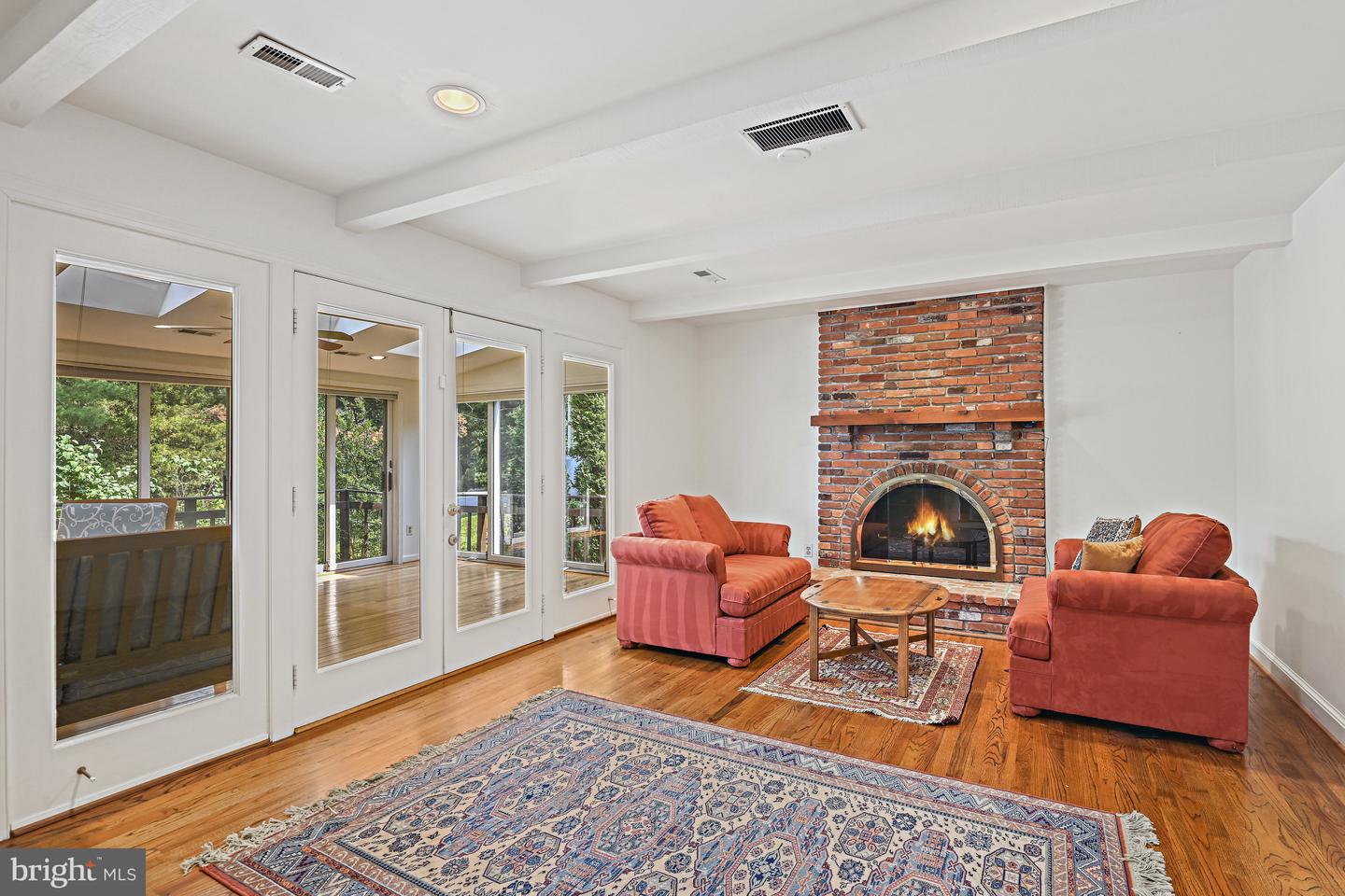 7009 Hamel Hill Ct
