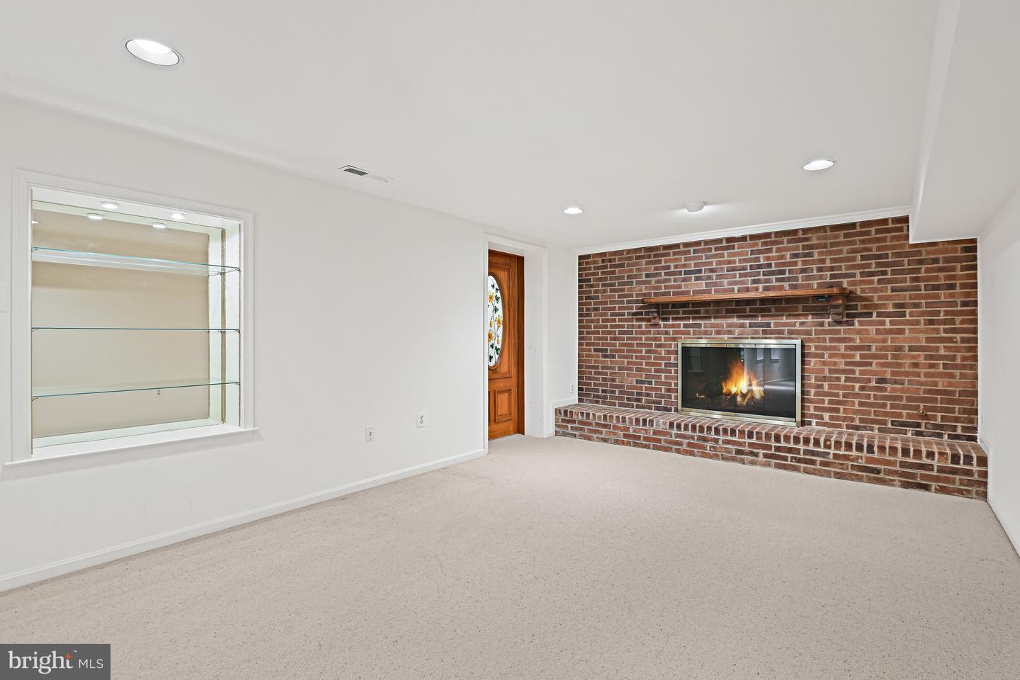 7009 Hamel Hill Ct