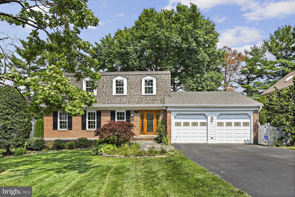7009 Hamel Hill Ct