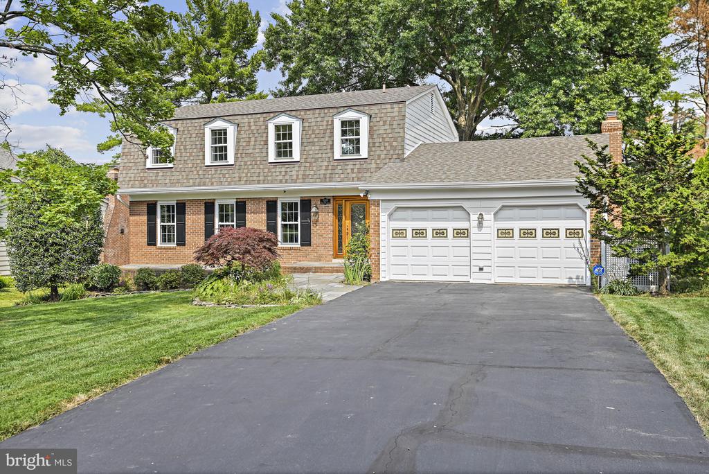 7009 Hamel Hill Ct