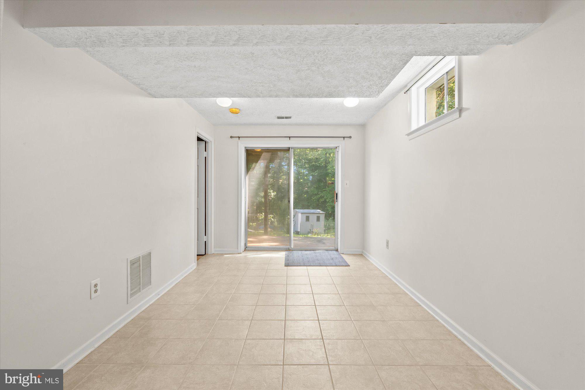 7781 NEWINGTON WOODS DRIVE
