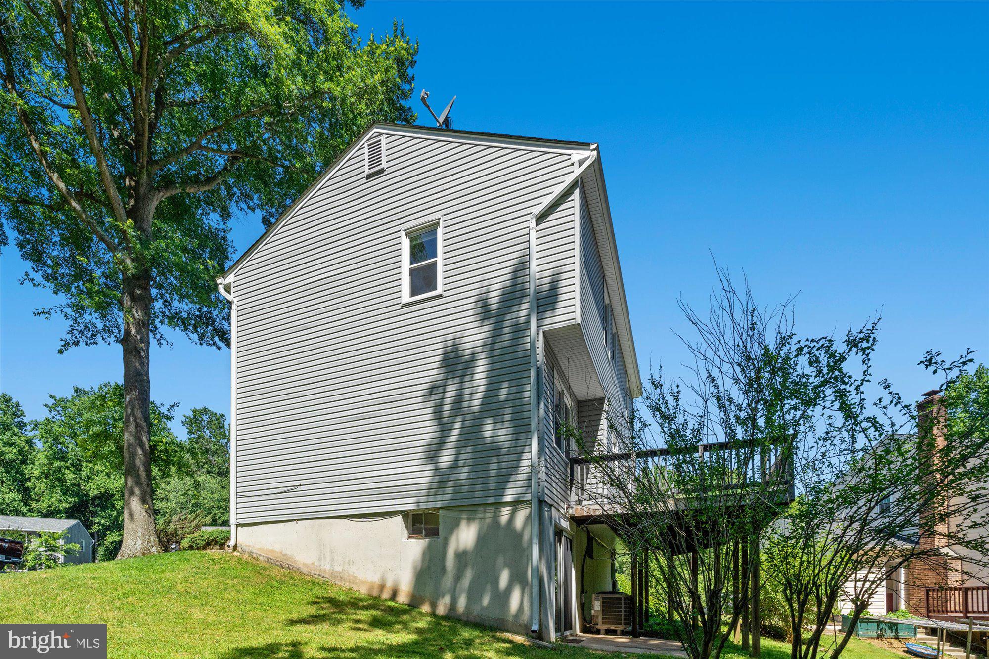 7781 NEWINGTON WOODS DRIVE