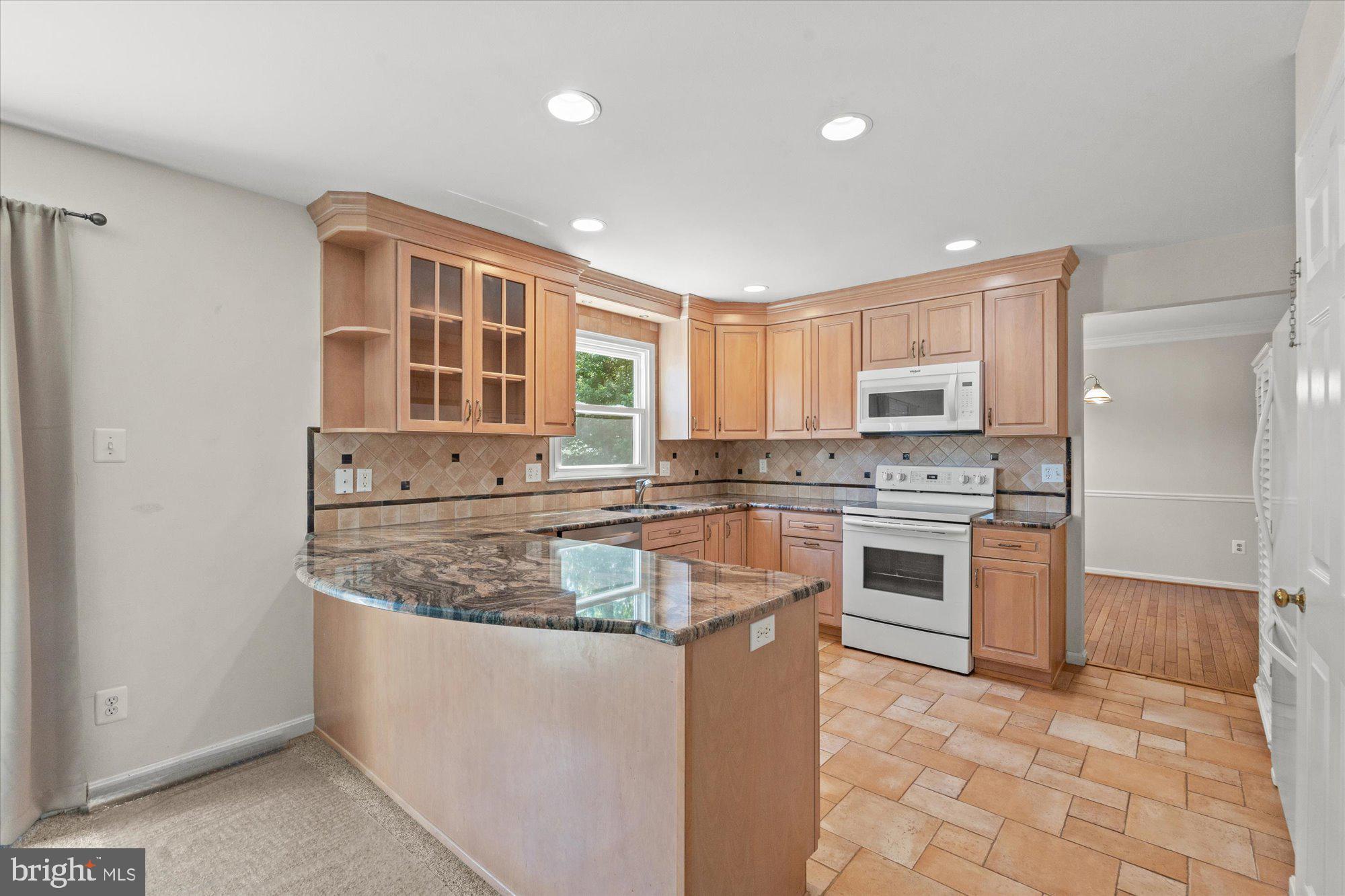 7781 NEWINGTON WOODS DRIVE