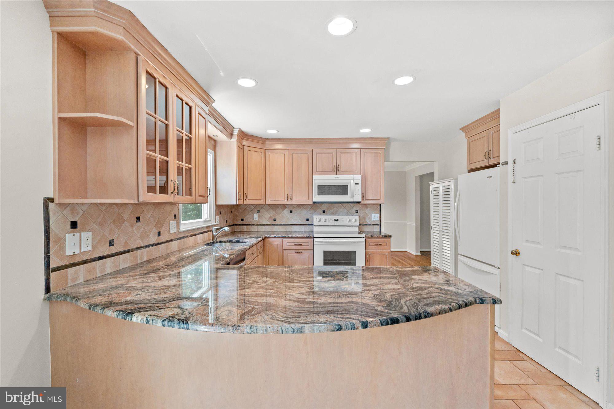 7781 NEWINGTON WOODS DRIVE
